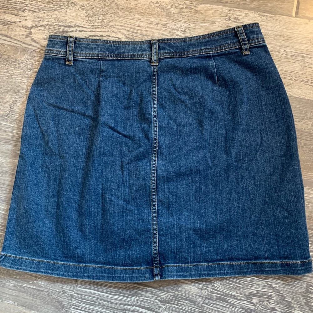 A.N.A. Jean Skirt - Picture 2 of 3